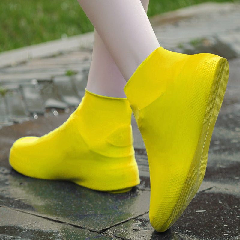 üì¢üì¢40% OFF !! ‚è∞ Waterproof Rain Shoe Cover ‚Äì Non-slip sole & easy on/off ‚Äì Reusable, perfect for wet weather or muddy walks ‚Äì fits most shoes, keeps feet dry üåßÔ∏è