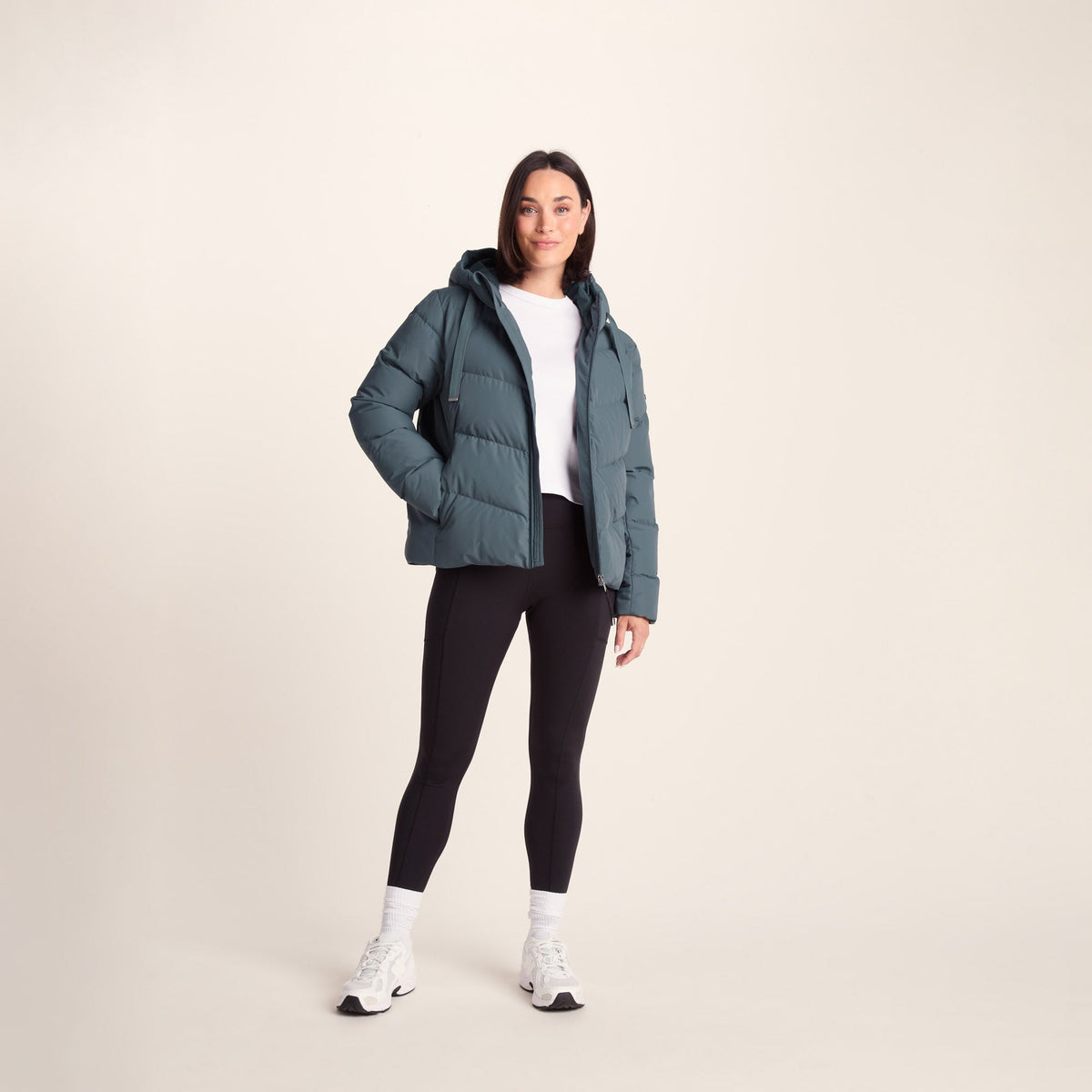 Raleigh Luxe Womens Shower Resistant Down Insulated Jacket - Graphite