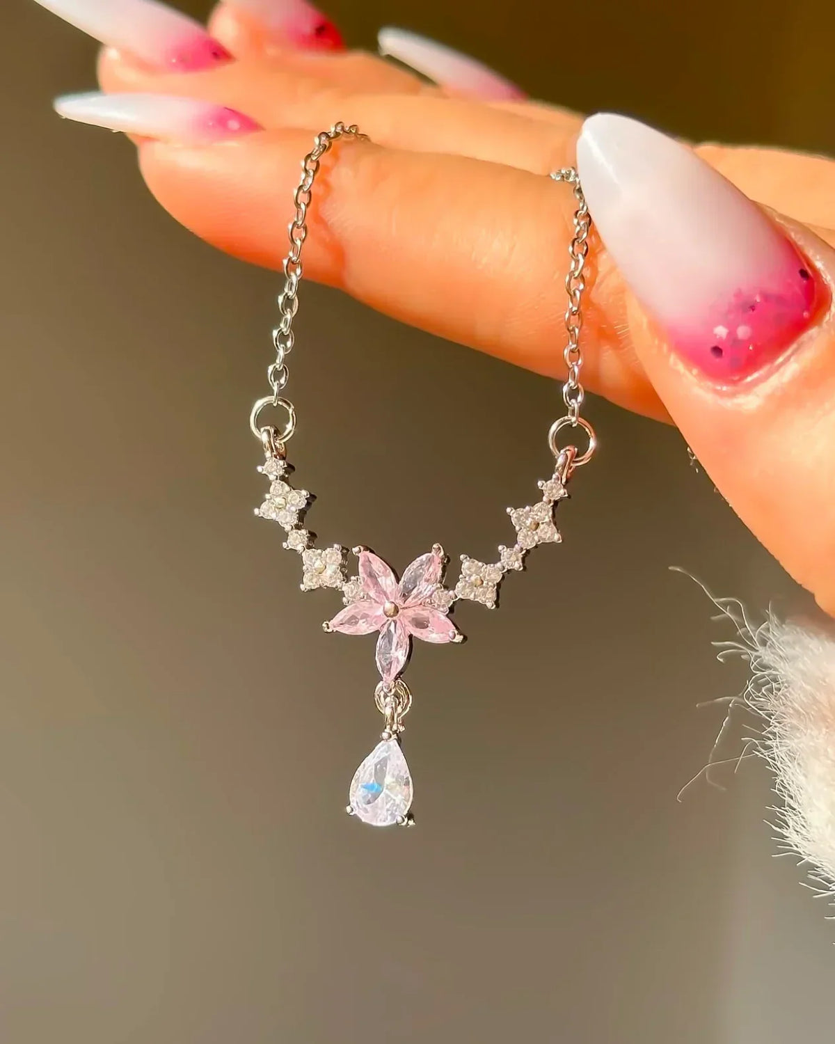 üå∏üåüBridgerton Inspired Floral Necklace