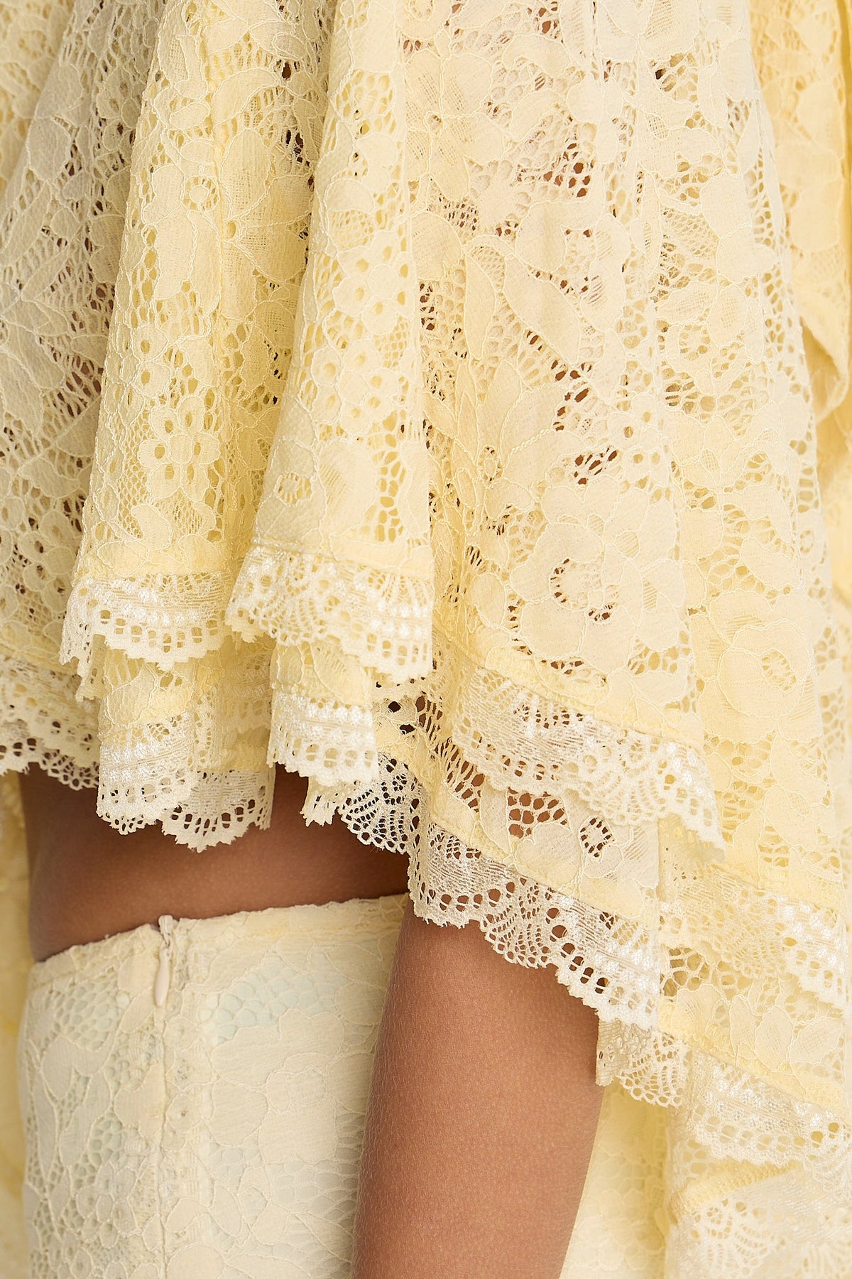 Carmen Lace Top | Lemon