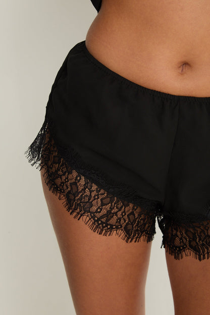 Gigi Lace Shorts | Black