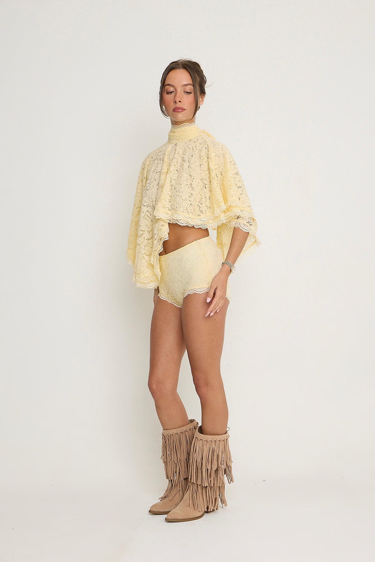 Carmen Lace Shorts | Lemon