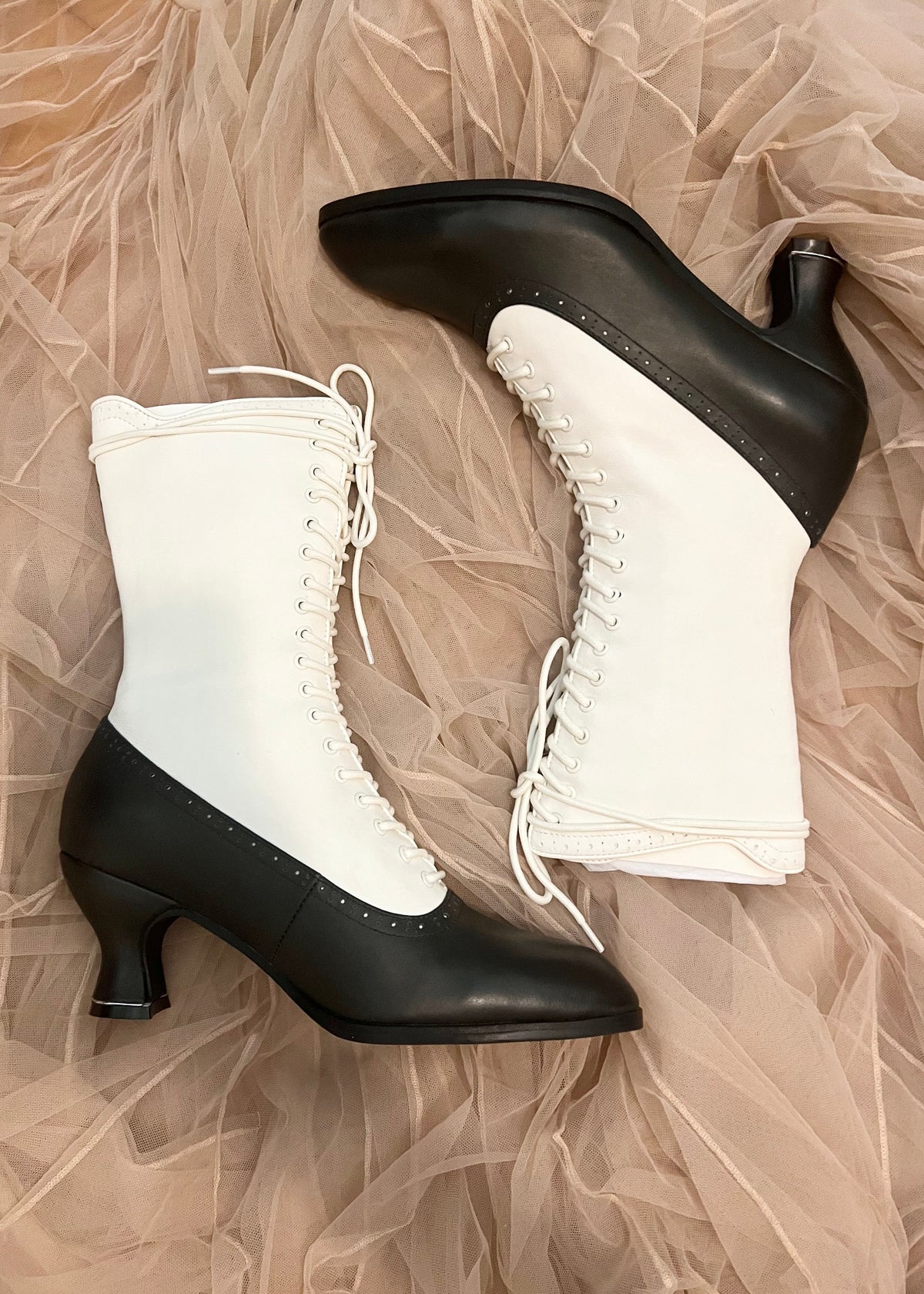 Victorian romance boots (new added colors)