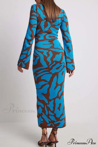 Long Sleeve Knitted Dress with Contrast Color