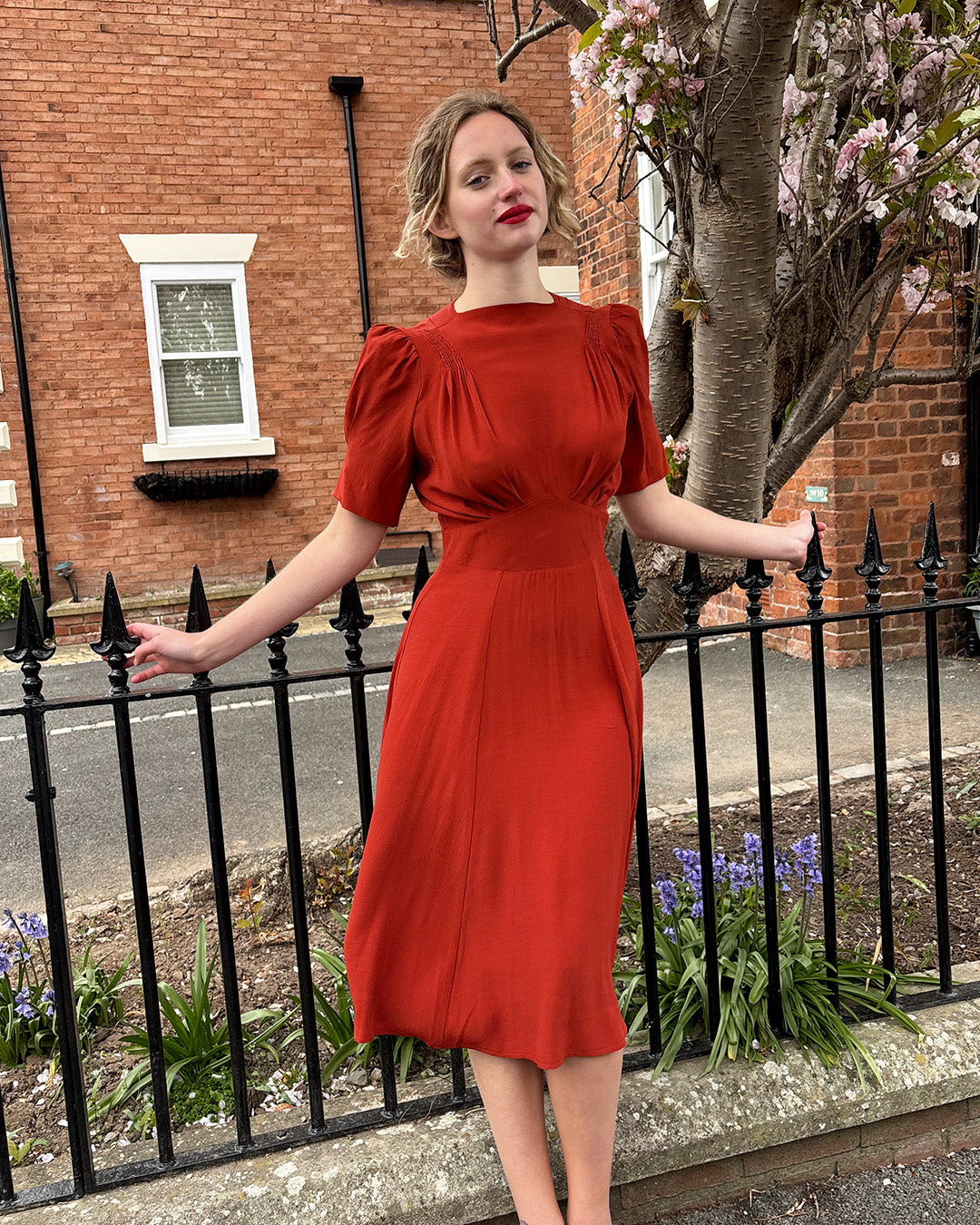1940s 'Girl Friday' Tea Dress - Rust