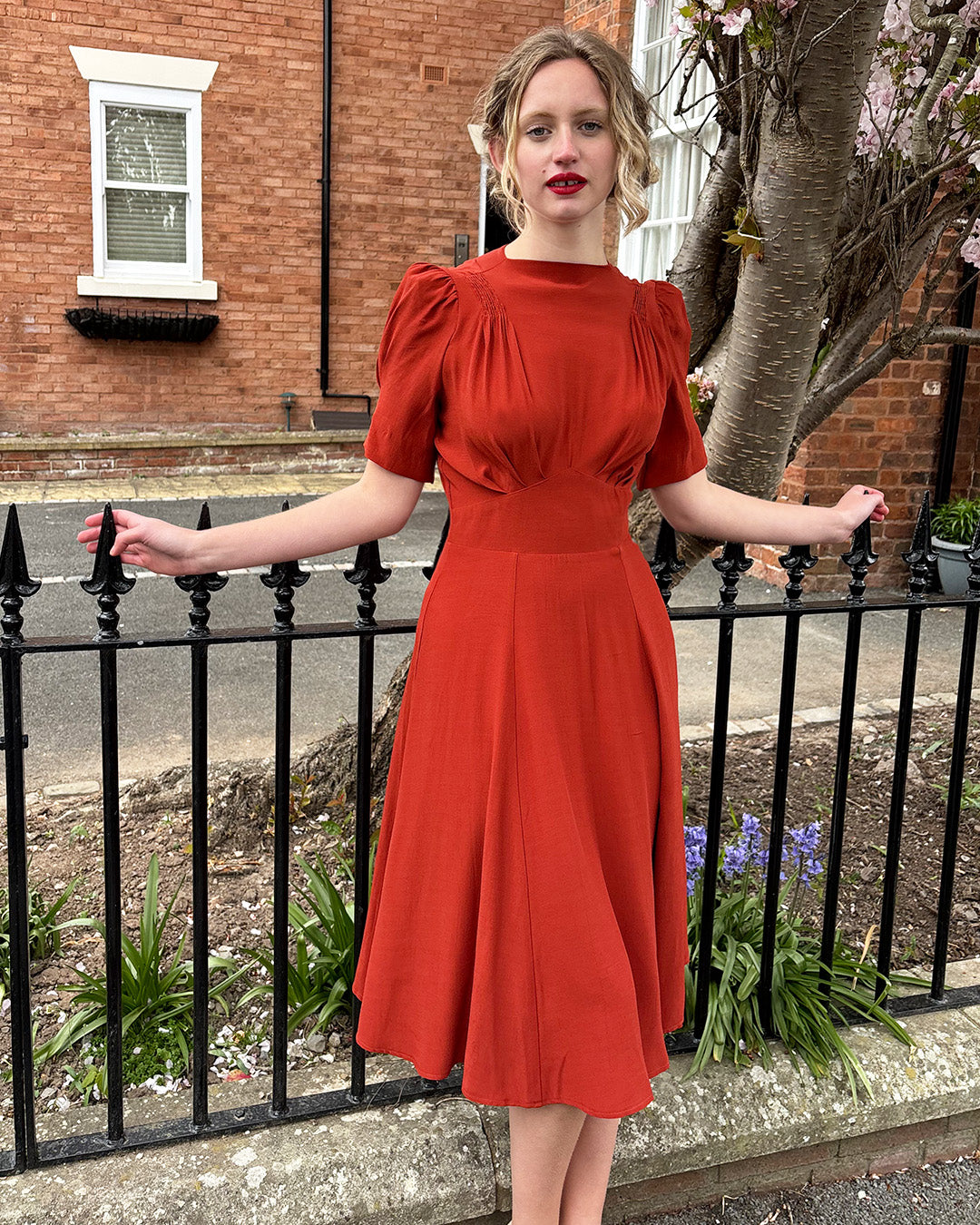 1940s 'Girl Friday' Tea Dress - Rust