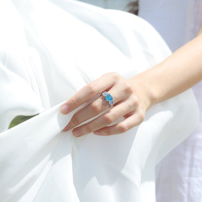 Round Three Stone Ring